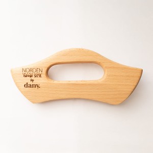 Drewniana gua sha do masażu ciała – relaks i ujędrnienie